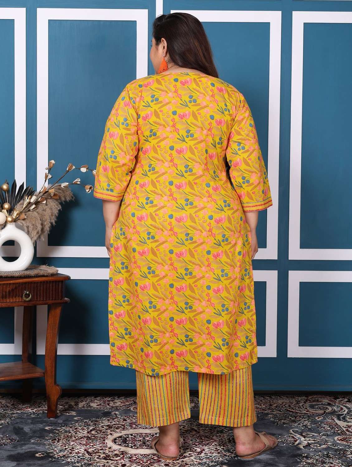 women floral printed three quarter sleeve kurta pant with dupatta set - 22076504 -  Standard Image - 2