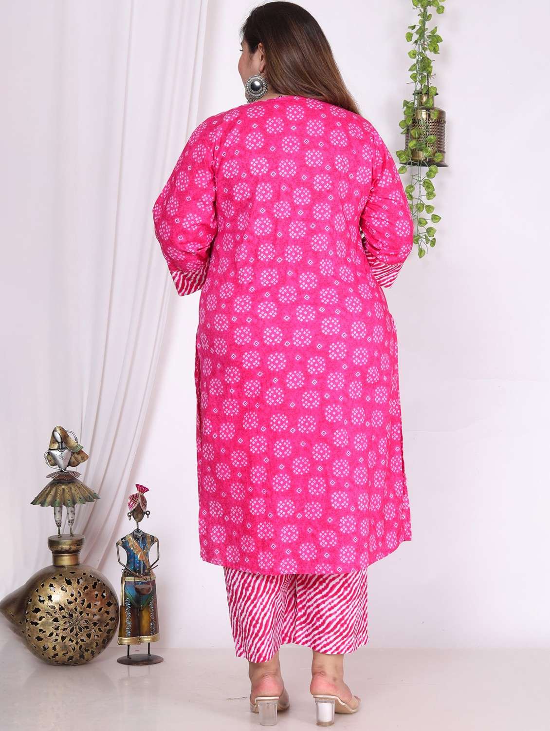 women bandhani printed three quarter sleeve kurta pant with dupatta set - 22076514 -  Standard Image - 2