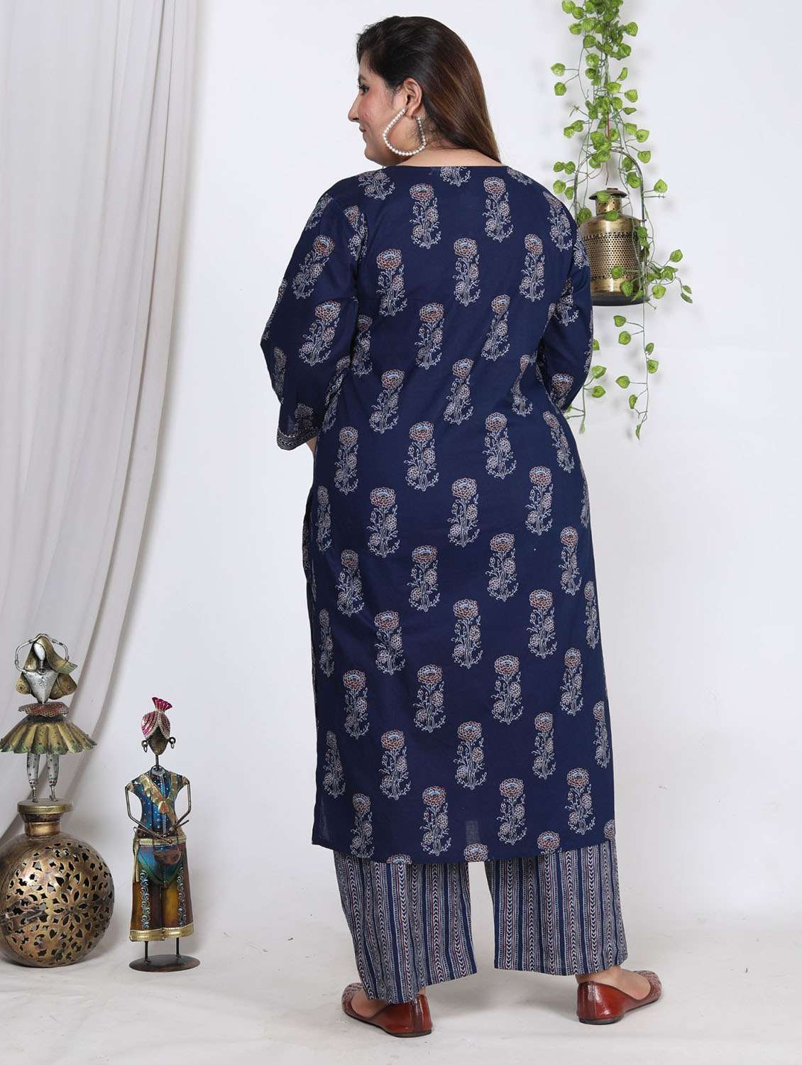 women floral printed three quarter sleeve kurta pant with dupatta set - 22076516 -  Standard Image - 2