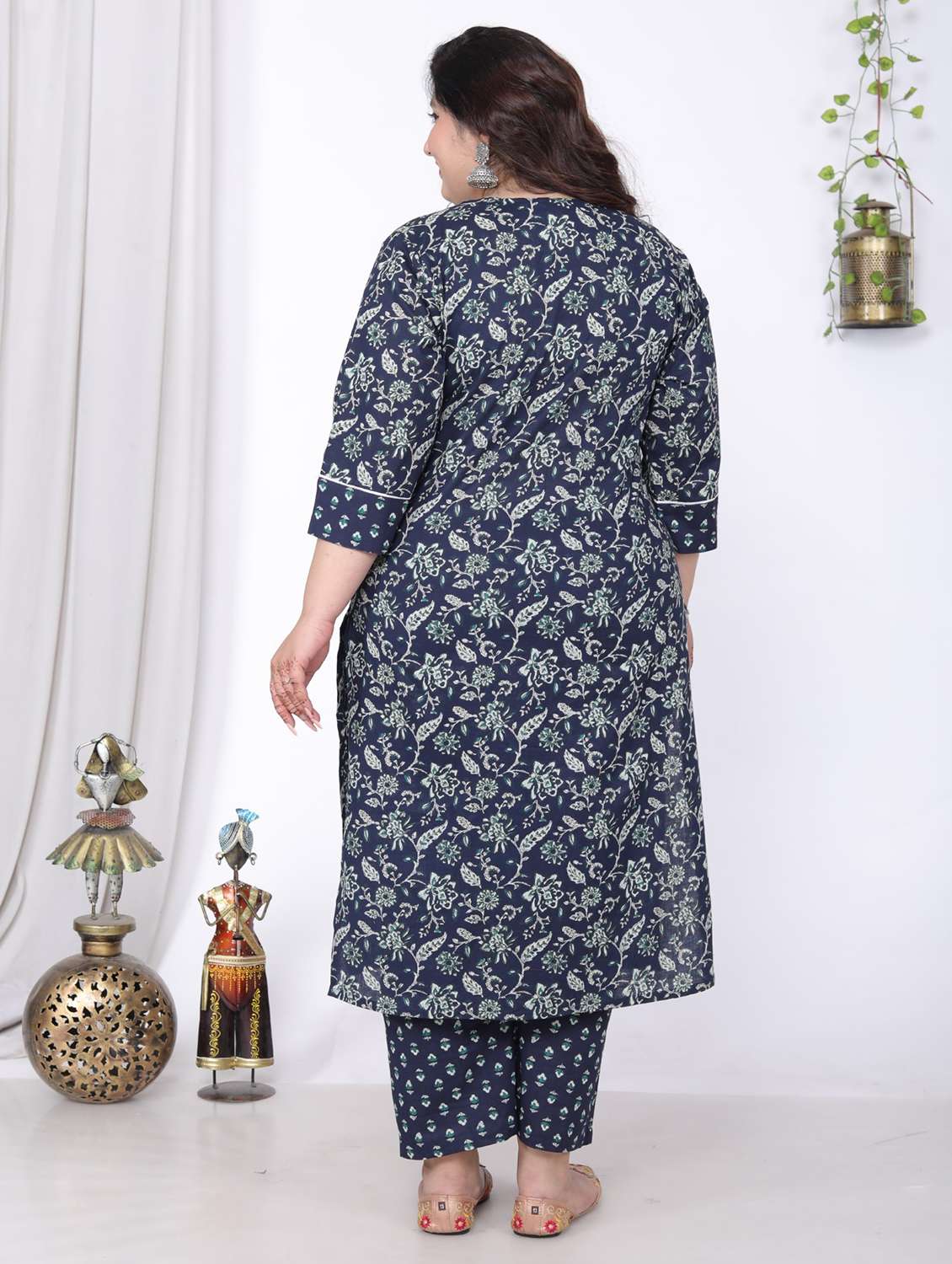 women floral printed three quarter sleeve kurta pant with dupatta set - 22076519 -  Standard Image - 2