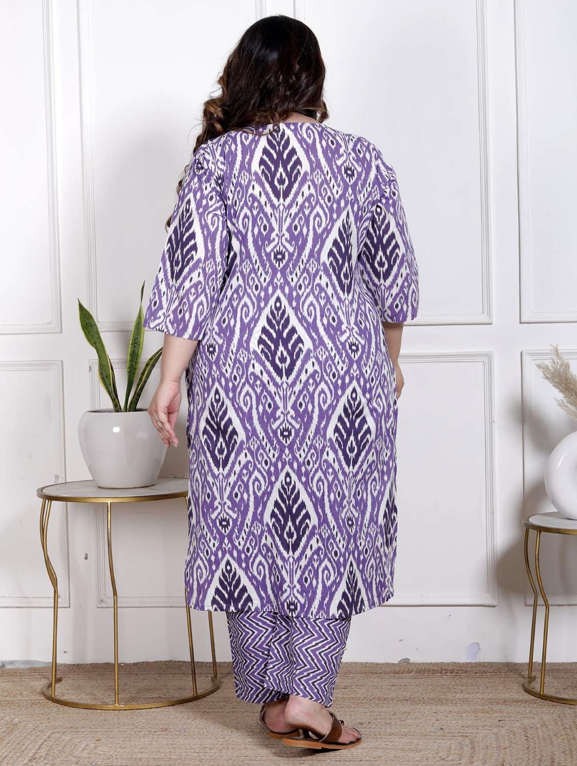 women ikat printed three quarter sleeve kurta pant with dupatta set - 22076527 -  Standard Image - 2