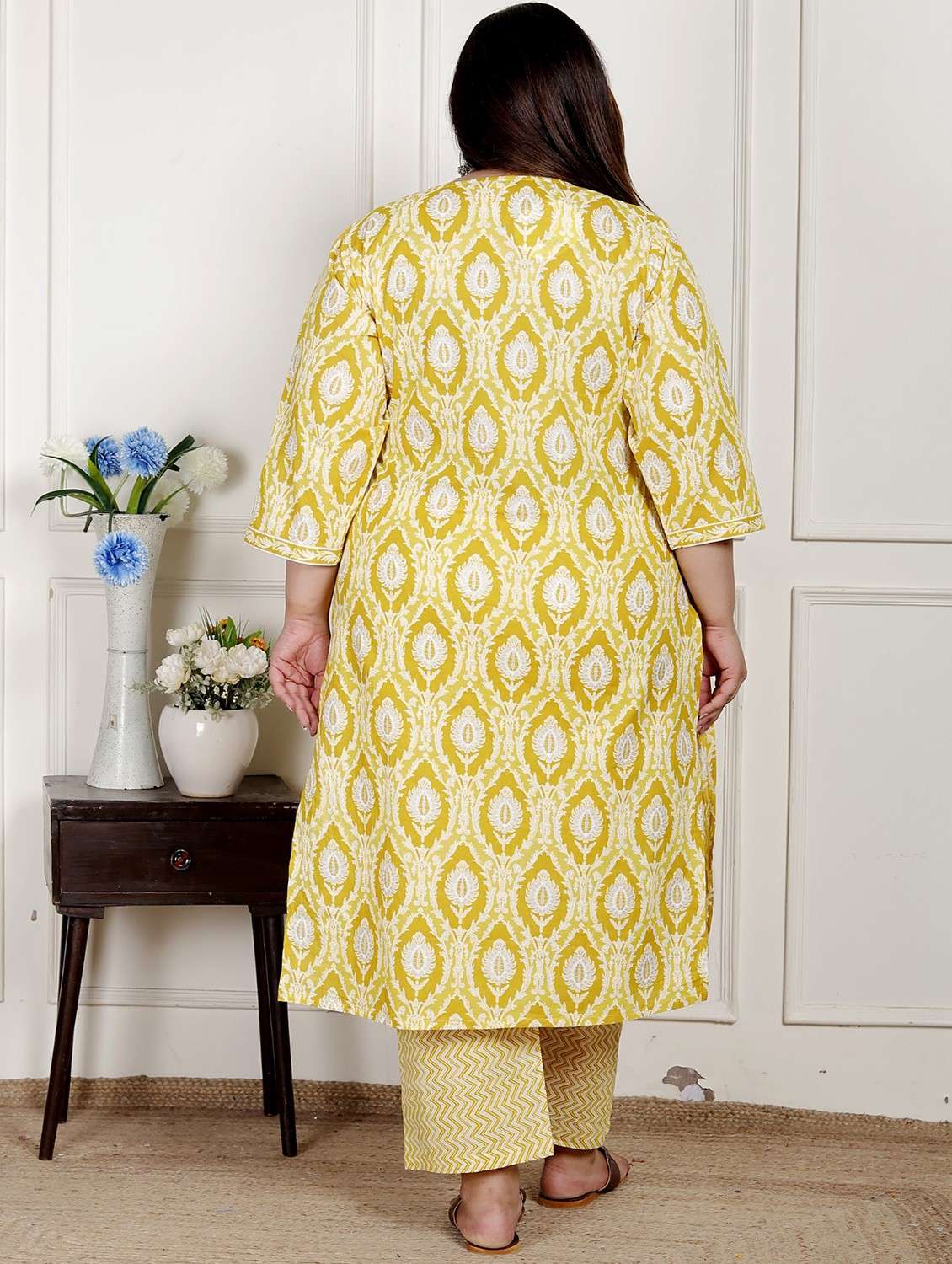 women printed three quarter sleeve kurta pant with dupatta set - 22076541 -  Standard Image - 2