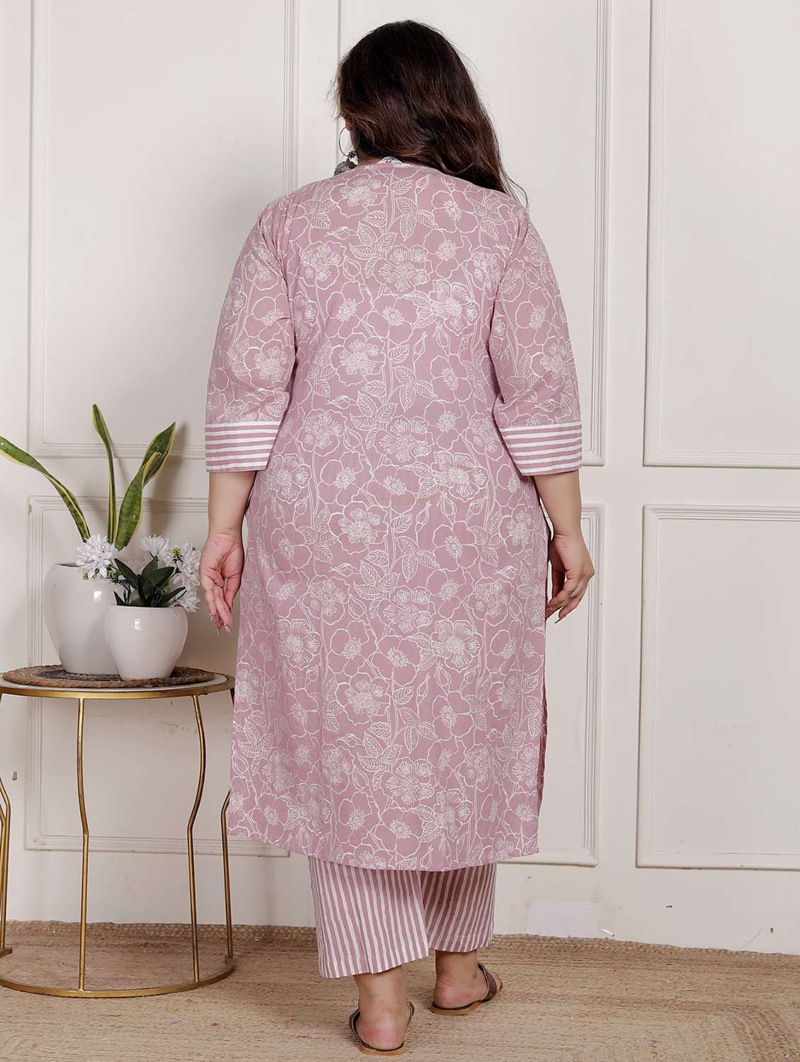 women floral printed three quarter sleeve kurta pant with dupatta set - 22076543 -  Standard Image - 2