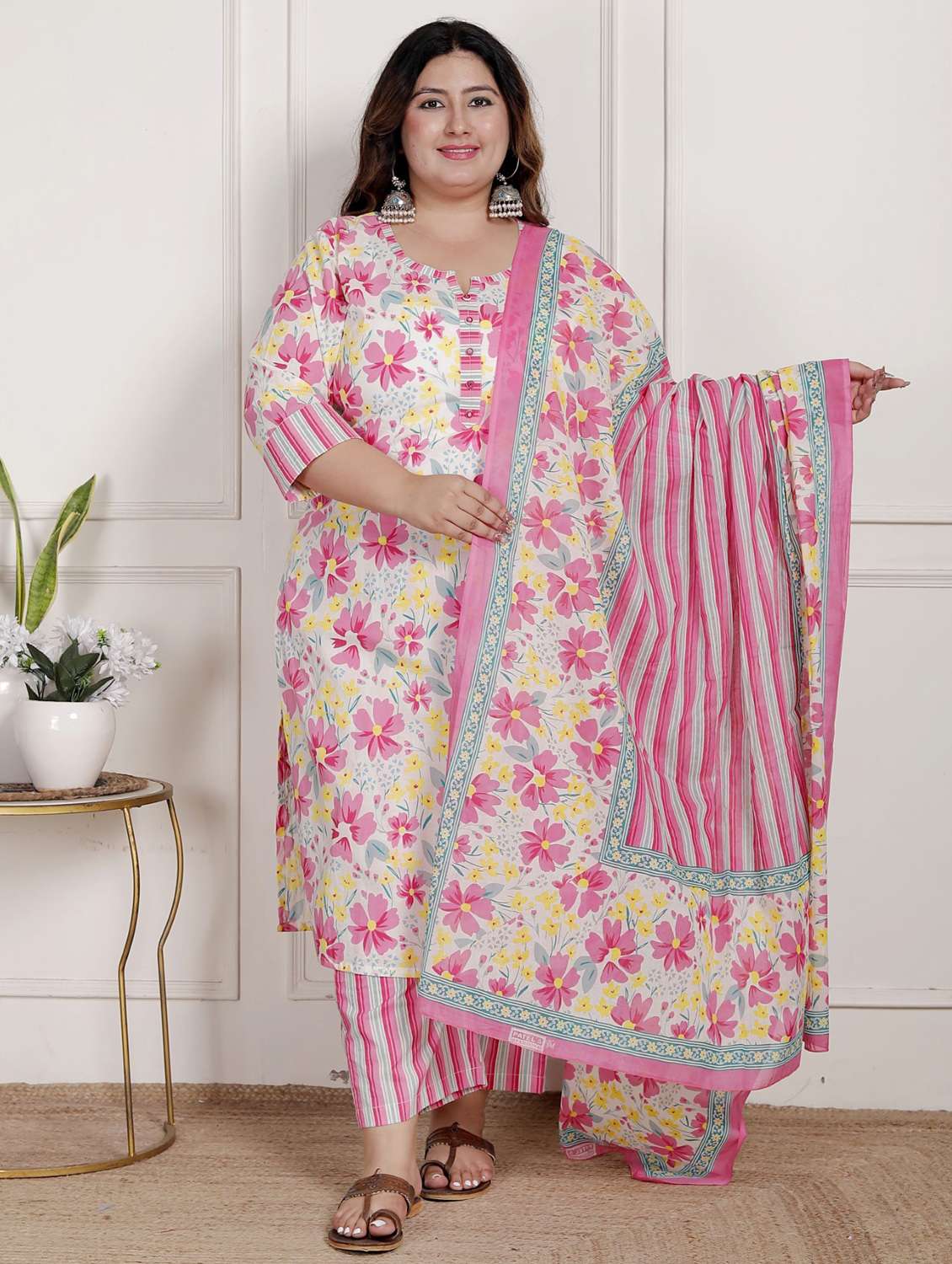 women floral printed three quarter sleeve kurta pant with dupatta set