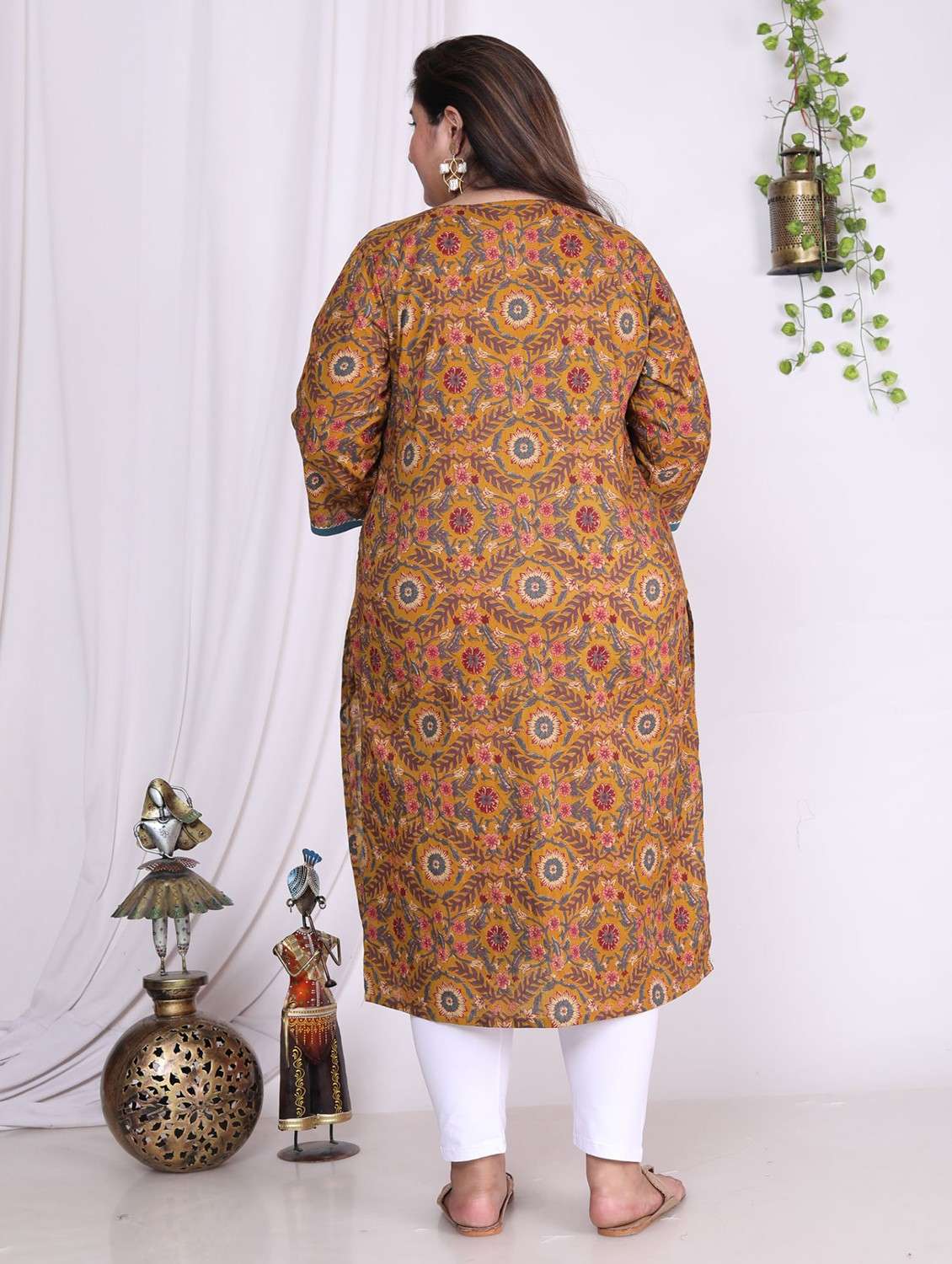 women plus size three quarter sleeve straight kurta - 22076563 -  Standard Image - 2