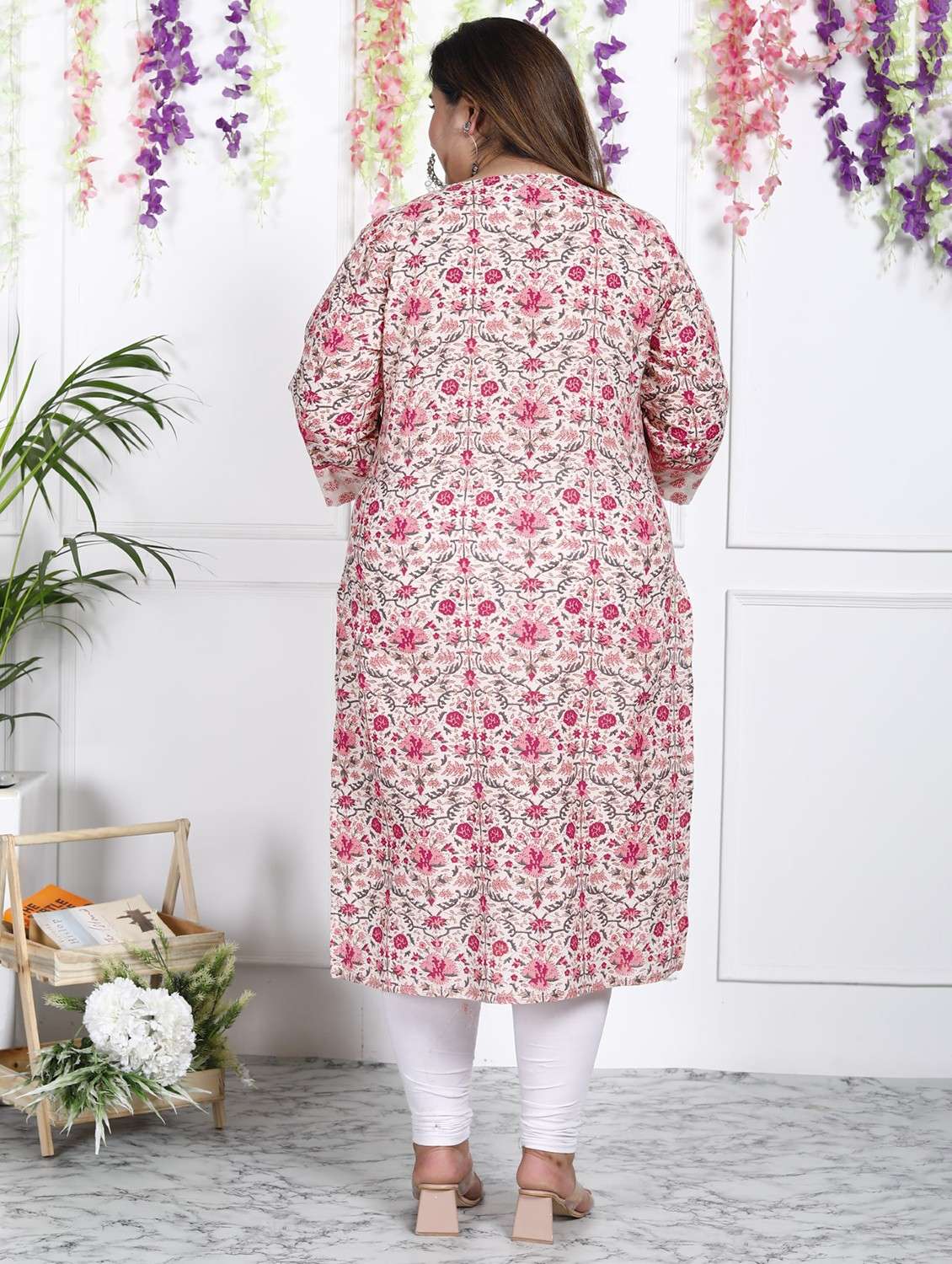 women plus size three quarter sleeve straight kurta - 22076568 -  Standard Image - 2