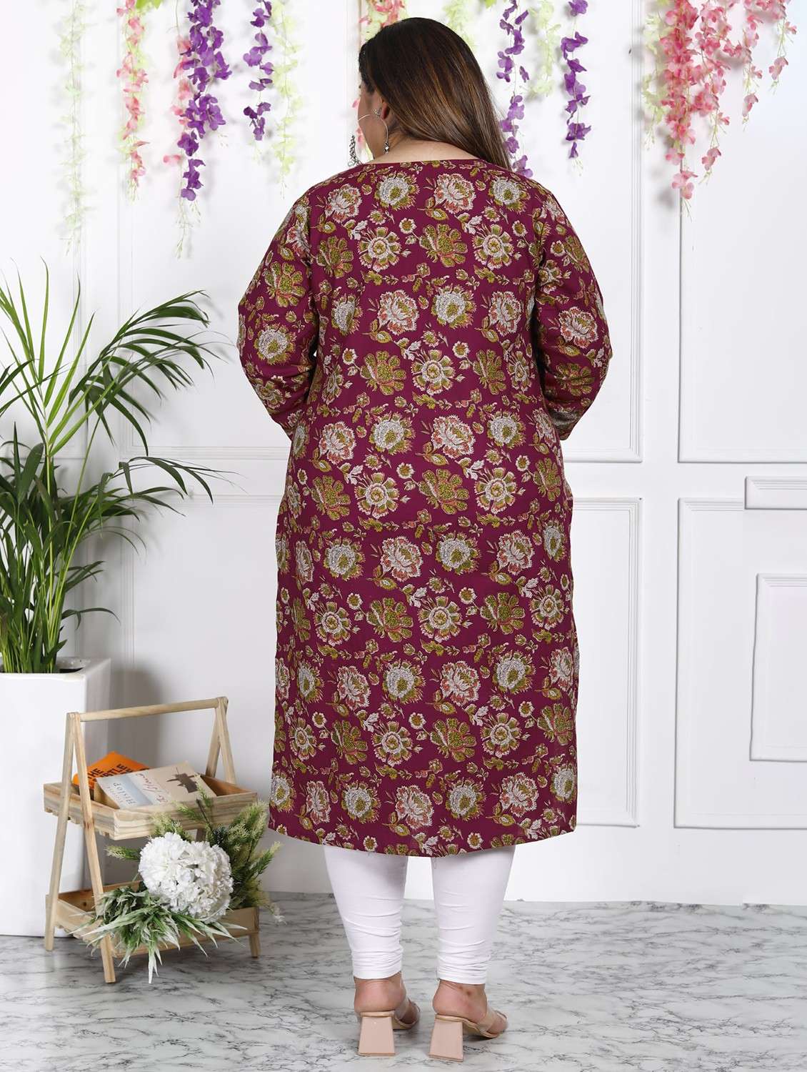 women plus size three quarter sleeve straight kurta - 22076570 -  Standard Image - 2