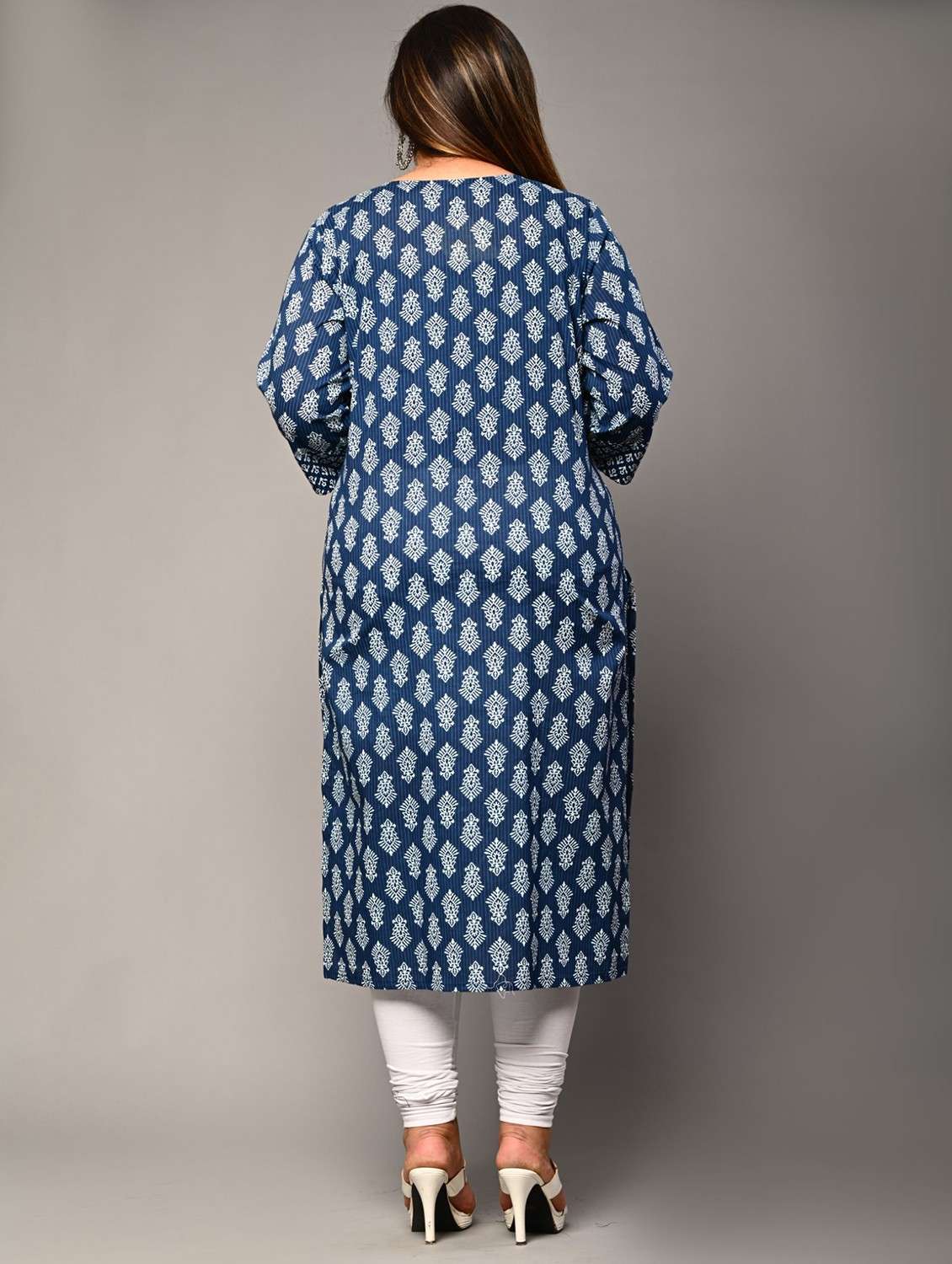 women plus size three quarter sleeve straight kurta - 22076599 -  Standard Image - 2