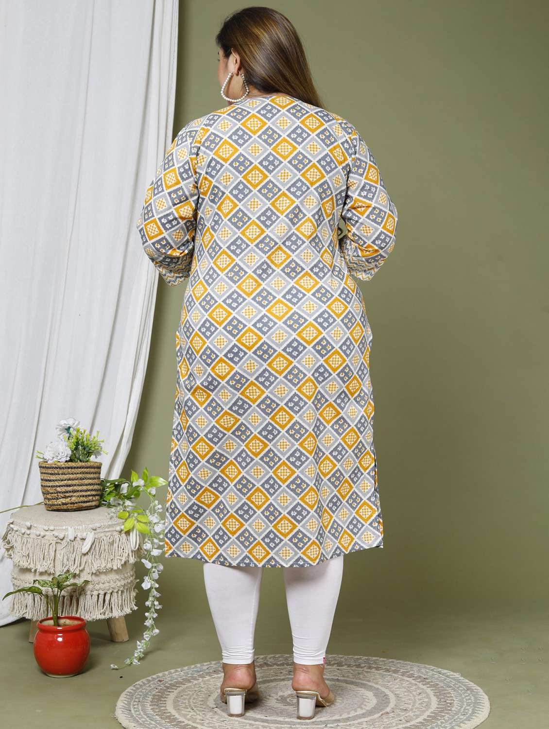 women plus size three quarter sleeve straight kurta - 22076642 -  Standard Image - 2