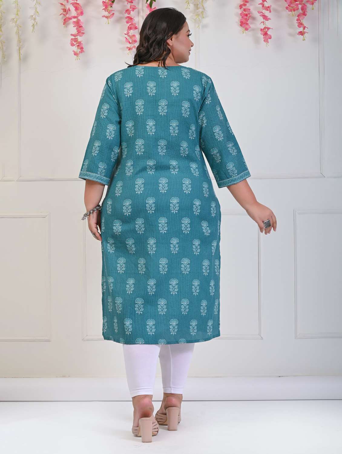 women plus size three quarter sleeve straight kurta - 22076645 -  Standard Image - 2