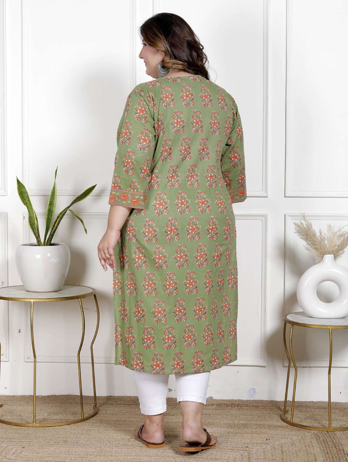 women plus size three quarter sleeve straight kurta - 22076663 -  Standard Image - 2