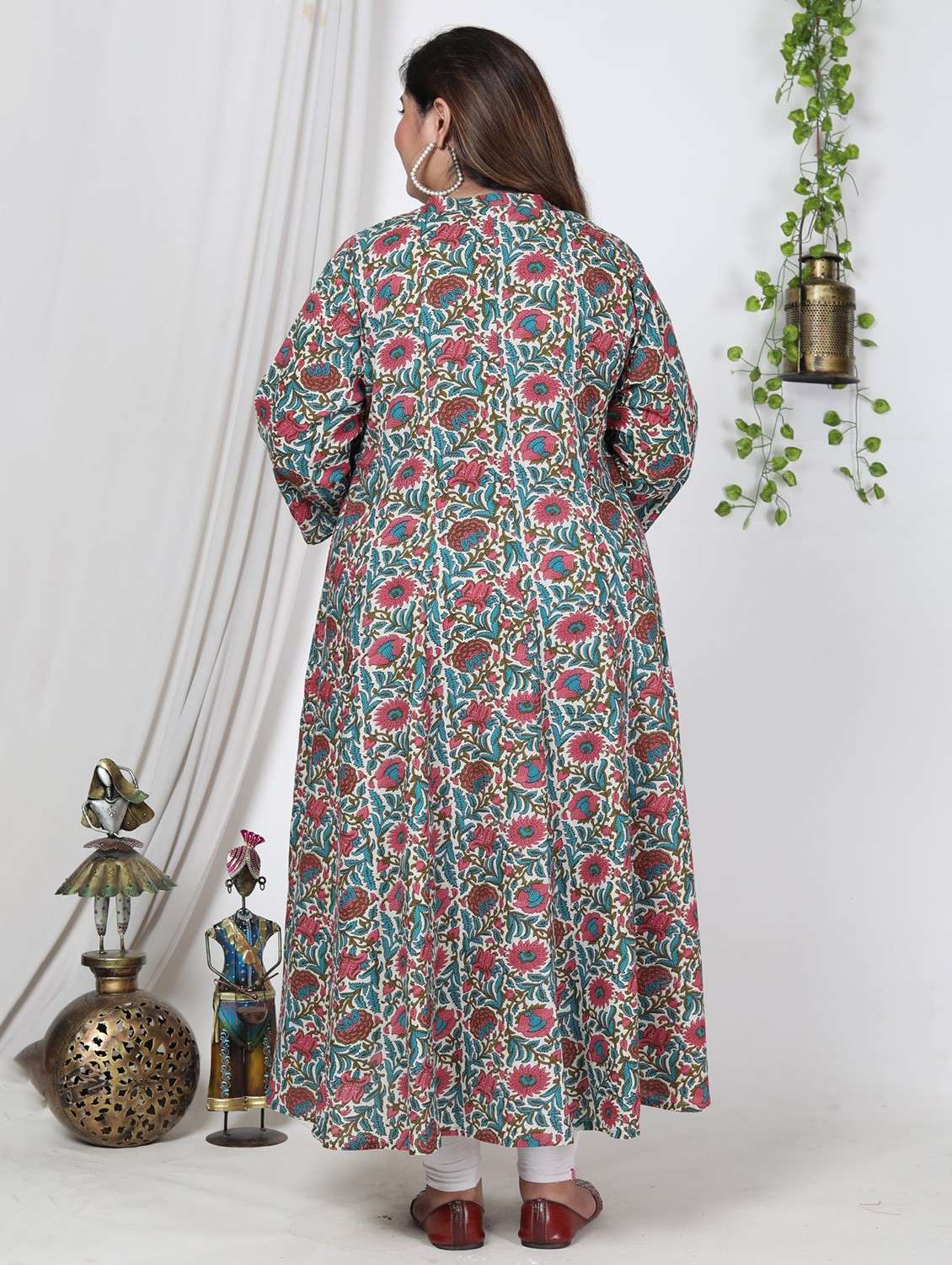 women printed three quarter sleeve flared kurta - 22076724 -  Standard Image - 2