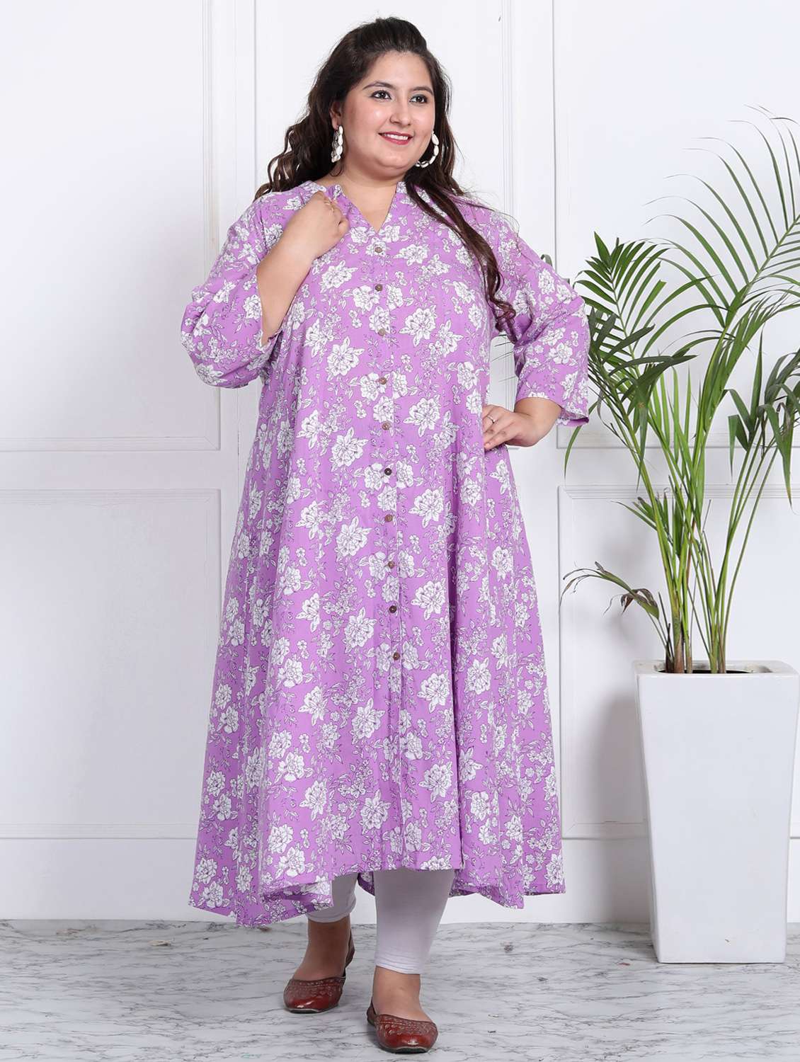 women printed three quarter sleeve flared kurta