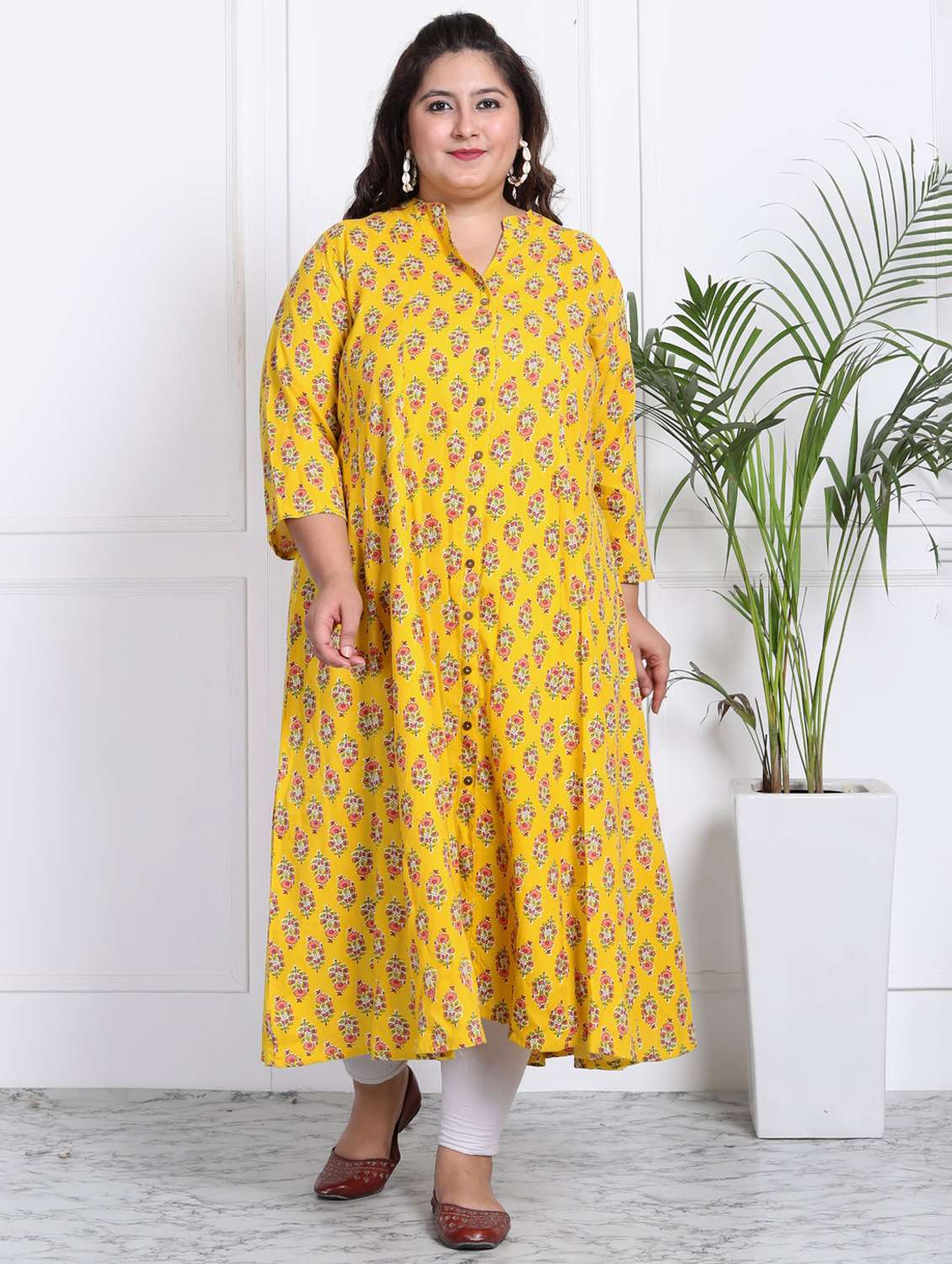 women printed three quarter sleeve flared kurta