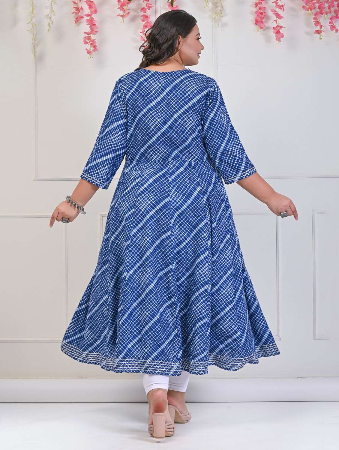 women printed three quarter sleeve flared kurta - 22076781 - Standard Image - 2