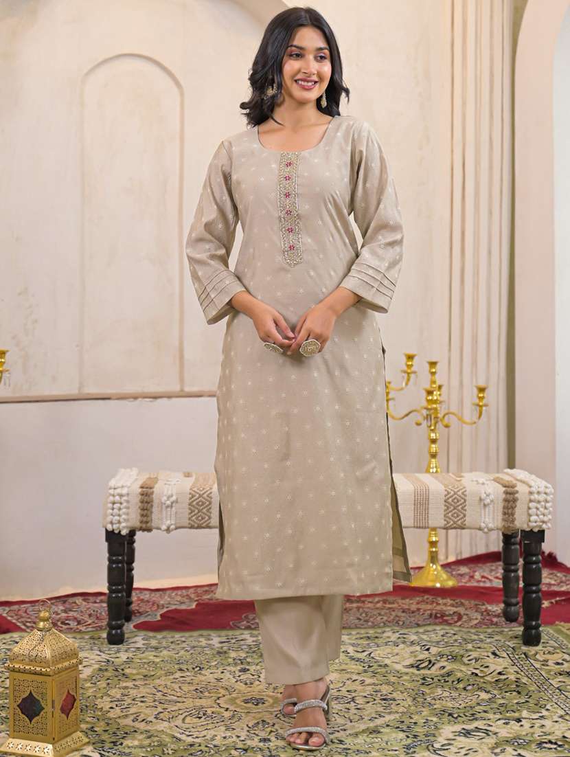 women three quarter sleeve kurta pant with dupatta set - 22076895 - Standard Image - 2