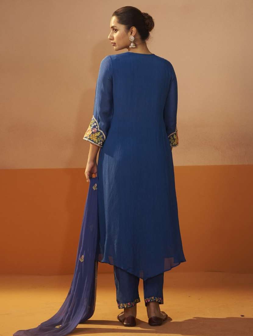 women embroidered long sleeve kurta pant with dupatta set - 22076914 - Standard Image - 2