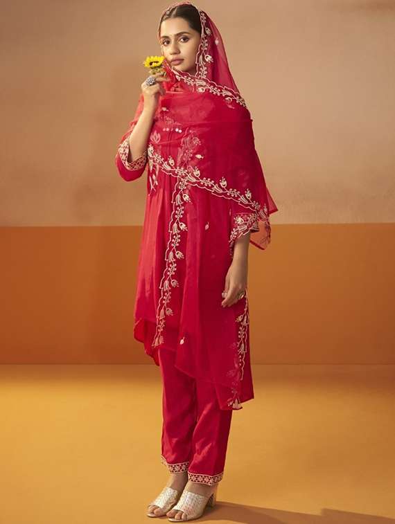 women embroidered three quarter sleeve kurta pant with dupatta set - 22076989 - Standard Image - 2