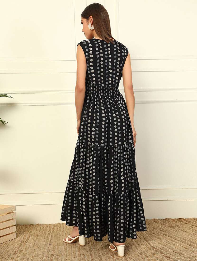 women printed sleeveless tiered maxi dress - 22077966 - Standard Image - 2