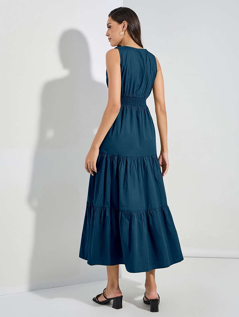 women solid sleveeless tiered dress - 22077972 - Standard Image - 2