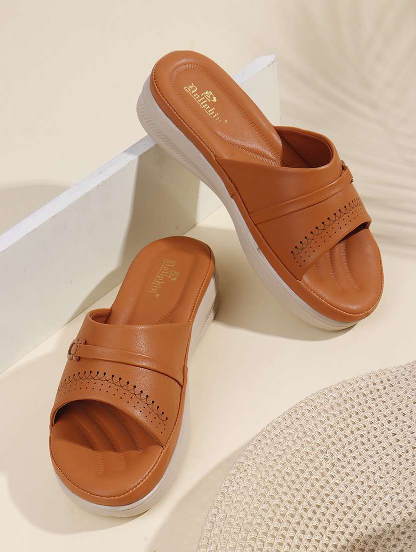 women tan slip on wedge