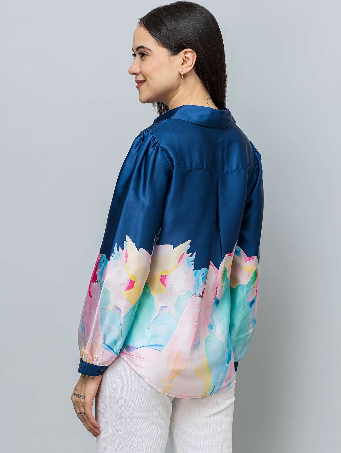 women printed long sleeve collared shirt - 22078515 -  Standard Image - 2