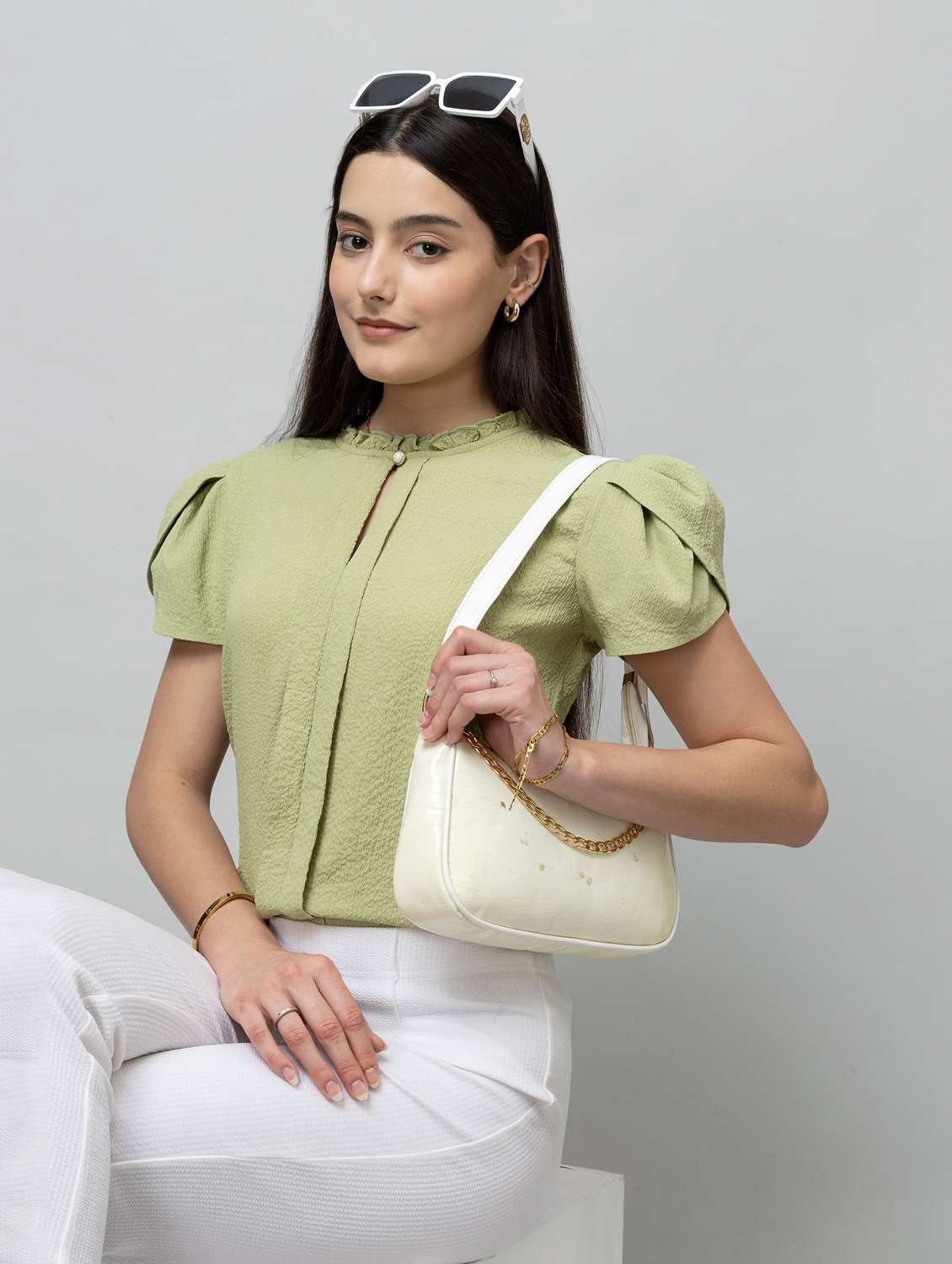 women solid tulip sleeve regular top