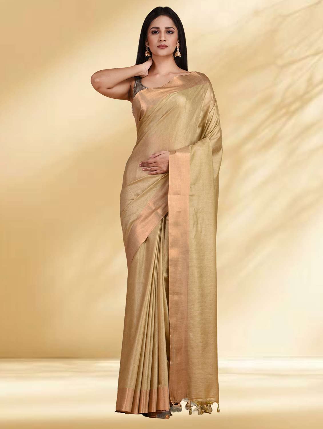 women solid handloom saree with blouse - 22079279 - Standard Image - 2