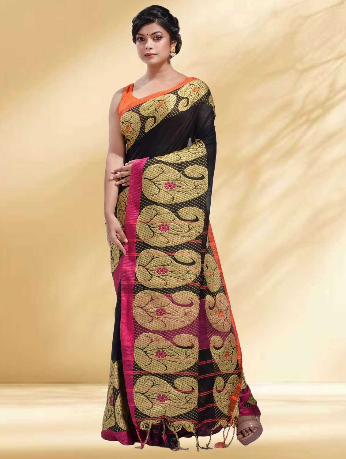 women solid with bordered handloom saree with blouse - 22079299 - Standard Image - 2