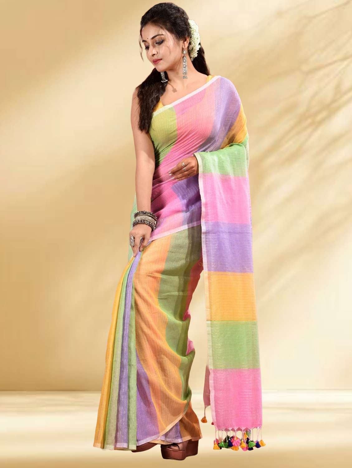 women striped handloom saree - 22079318 -  Standard Image - 2