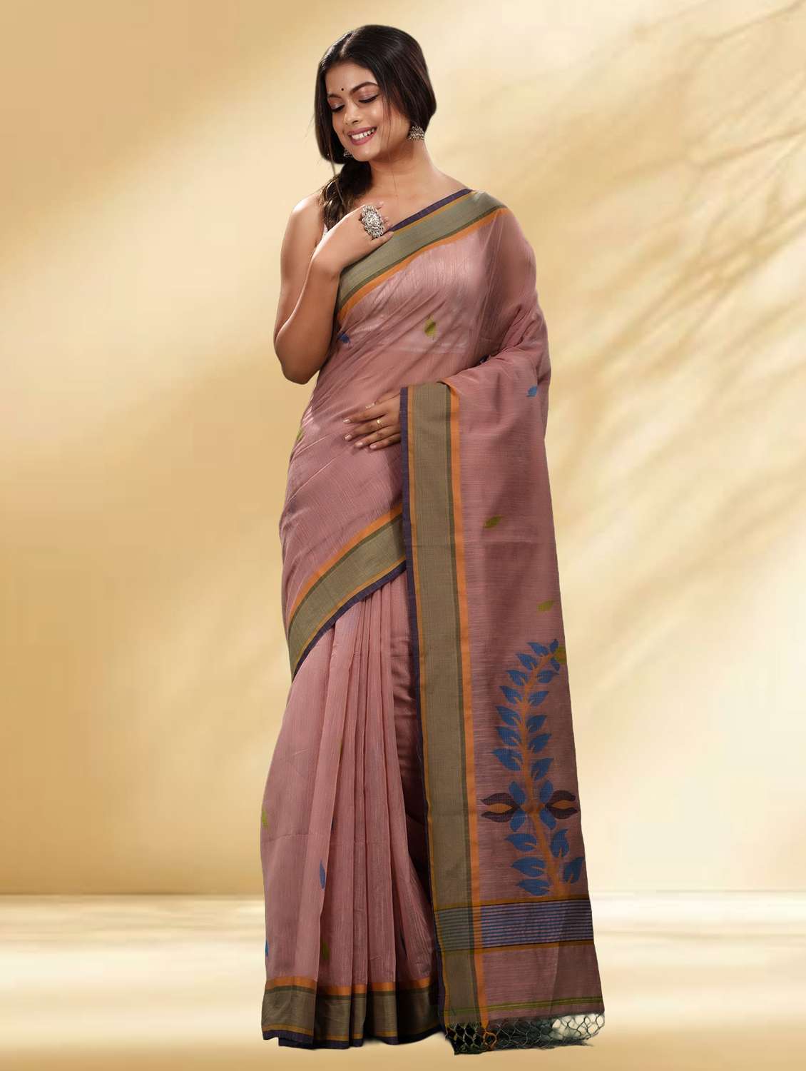 women self design handloom saree with blouse - 22079319 -  Standard Image - 2