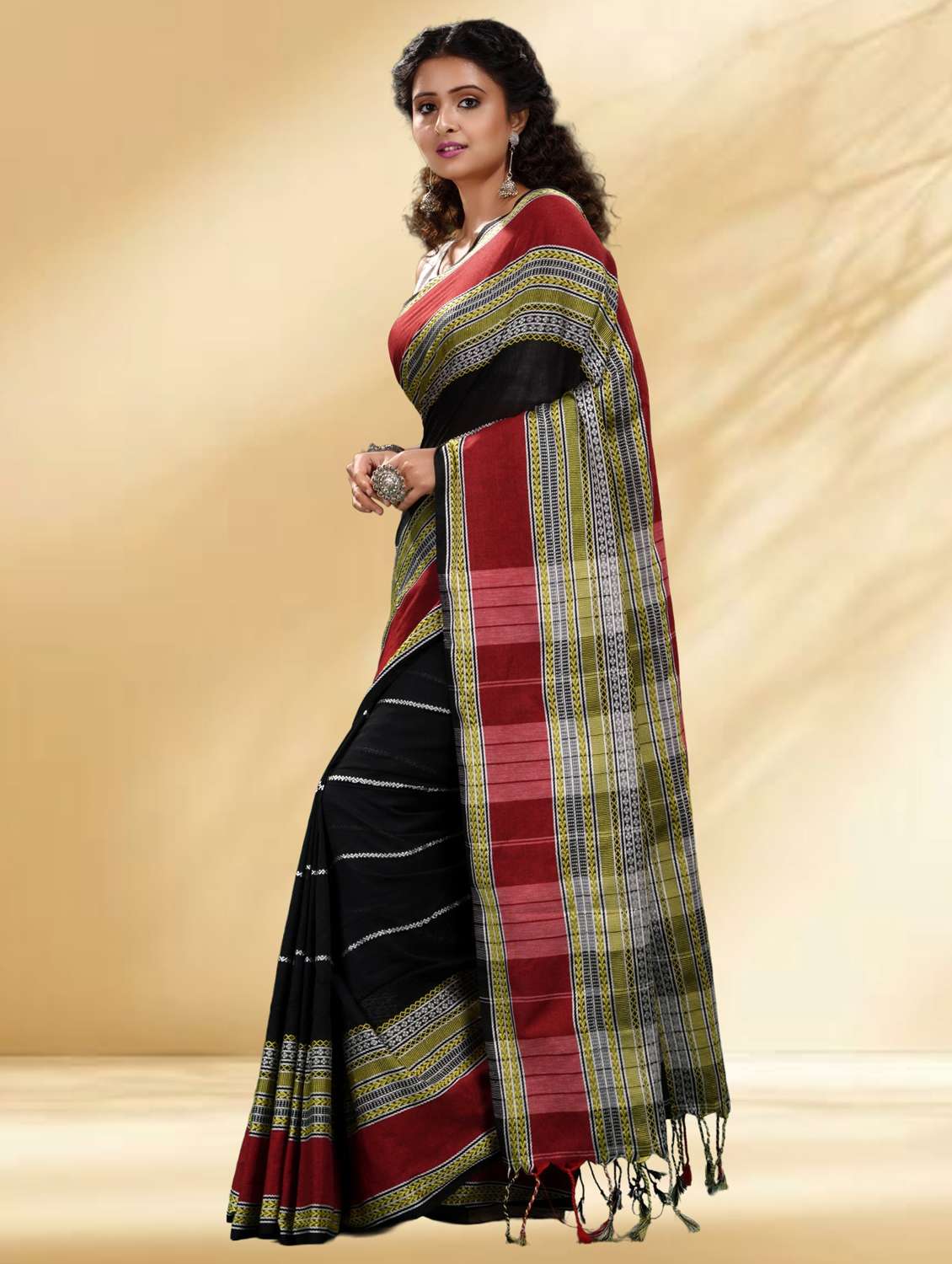 women self design handloom saree with blouse - 22079324 - Standard Image - 2