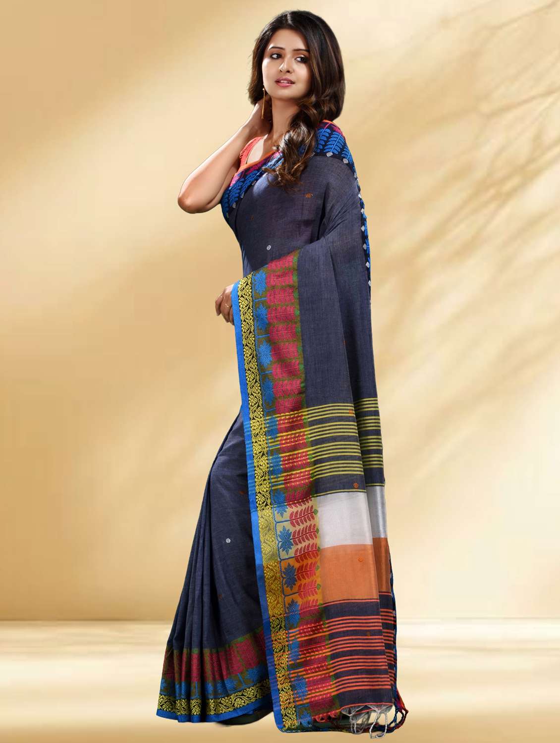 women self design handloom saree with blouse - 22079327 - Standard Image - 2