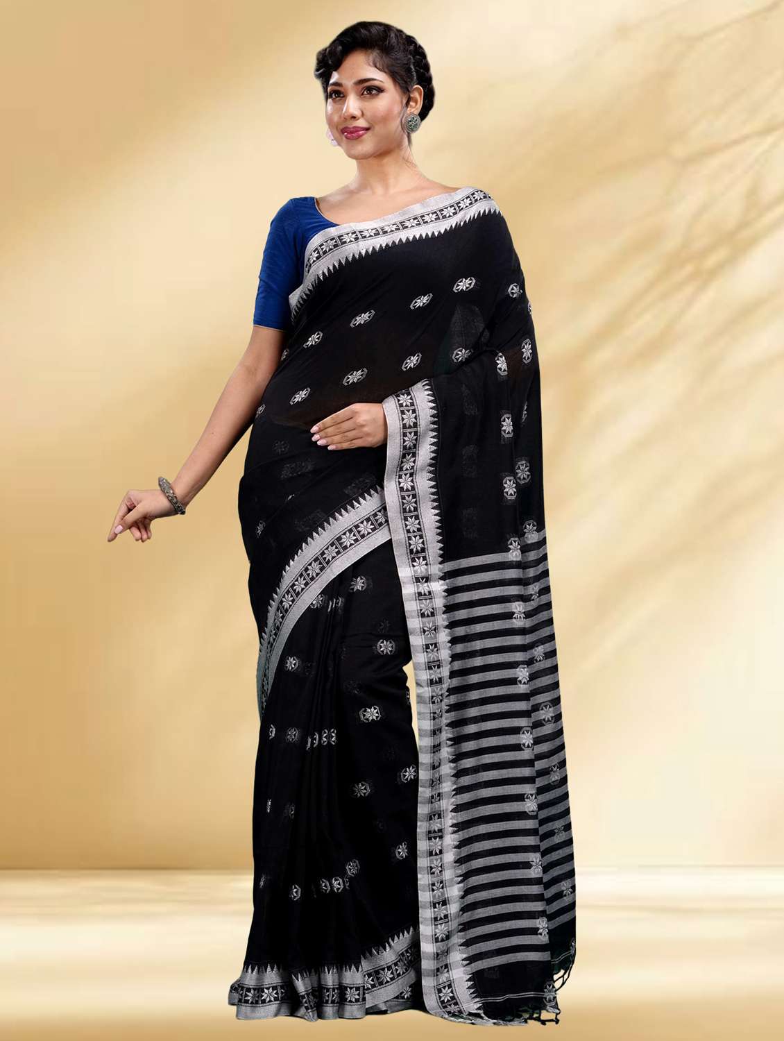 women self design handloom saree with blouse - 22079334 -  Standard Image - 2