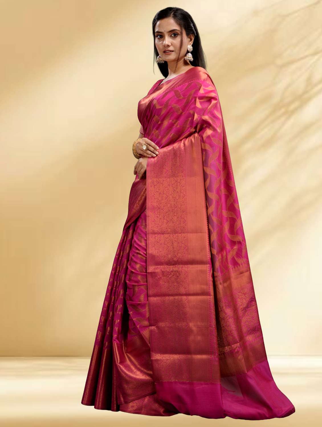 women self design bordered saree with blouse - 22079336 -  Standard Image - 2