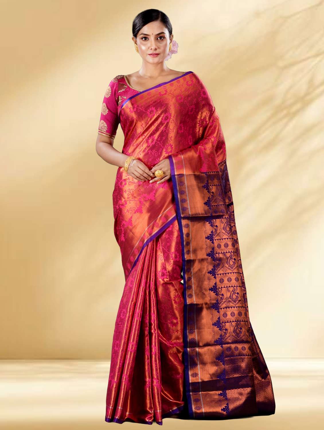women self design kanjivaram saree with blouse