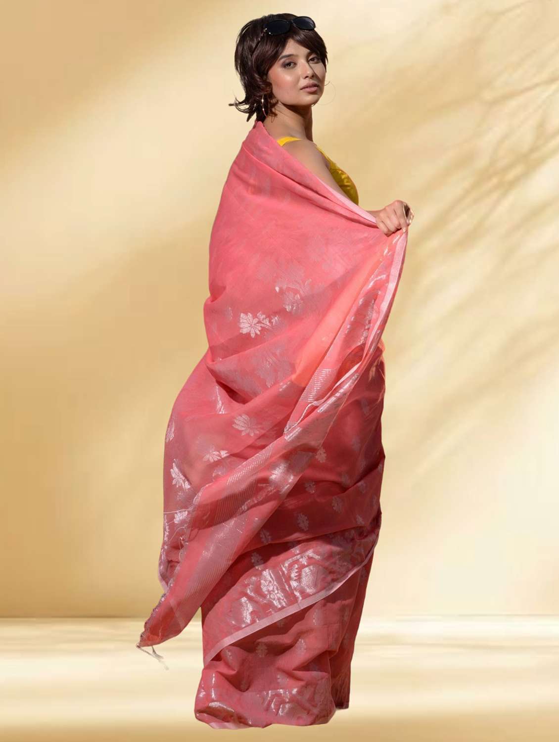 women self design handloom saree with blouse - 22079350 -  Standard Image - 2