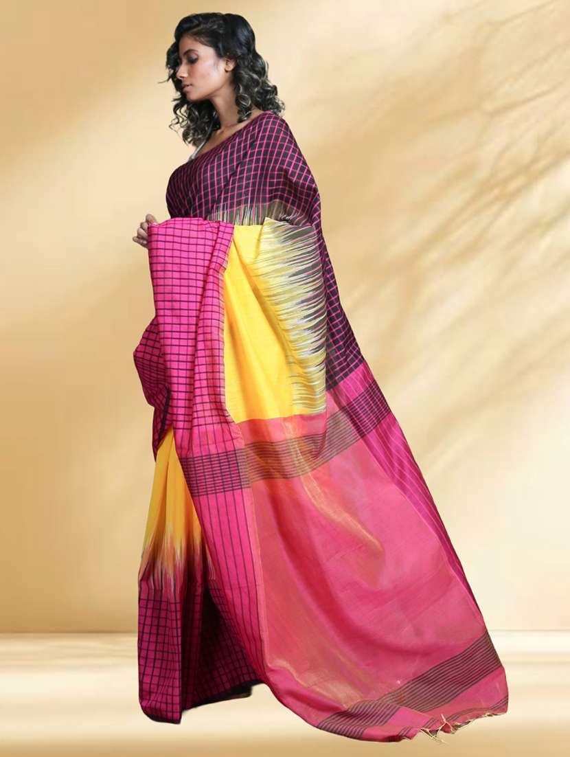 women checkered handloom saree with blouse - 22079358 -  Standard Image - 2