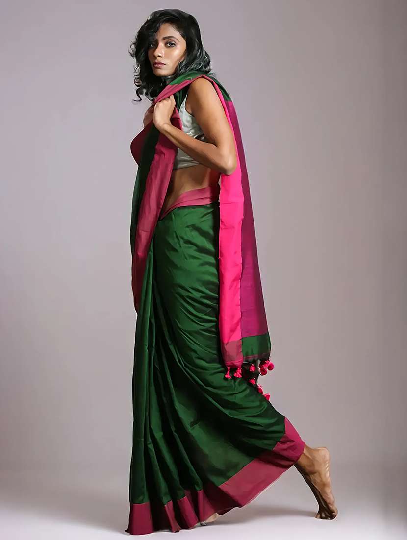 women solid with bordered handloom saree with blouse - 22079360 - Standard Image - 2