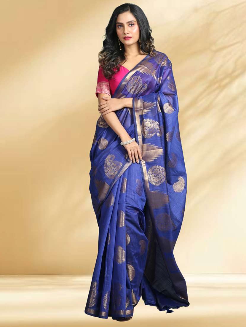 women self design handloom saree with blouse