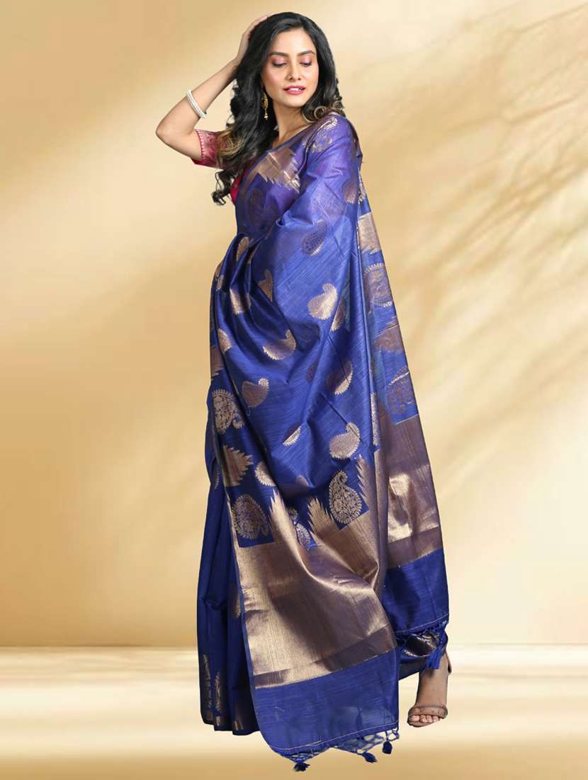 women self design handloom saree with blouse - 22079379 -  Standard Image - 2