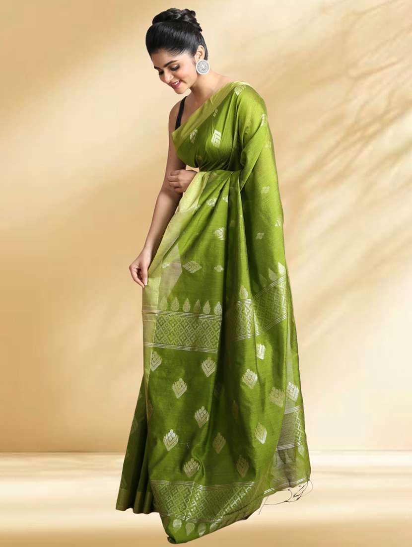 women self design handloom saree with blouse - 22079385 -  Standard Image - 2