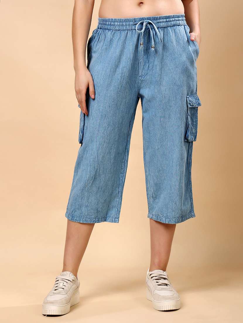 women solid mid rise cargo short - 22079533 -  Zoom Image - 0