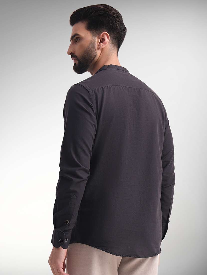 men solid mandarin neck short kurta - 22079725 - Standard Image - 2