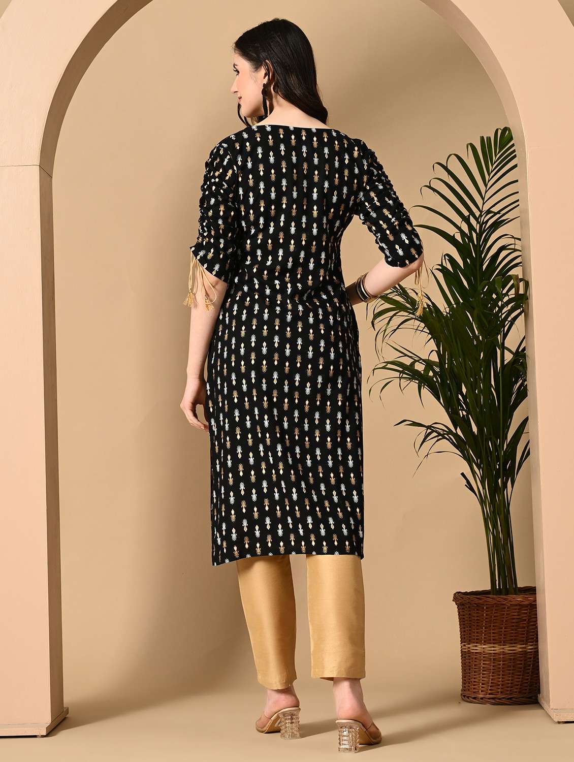 women printed three quarter sleeve straight kurta - 22079741 - Standard Image - 2