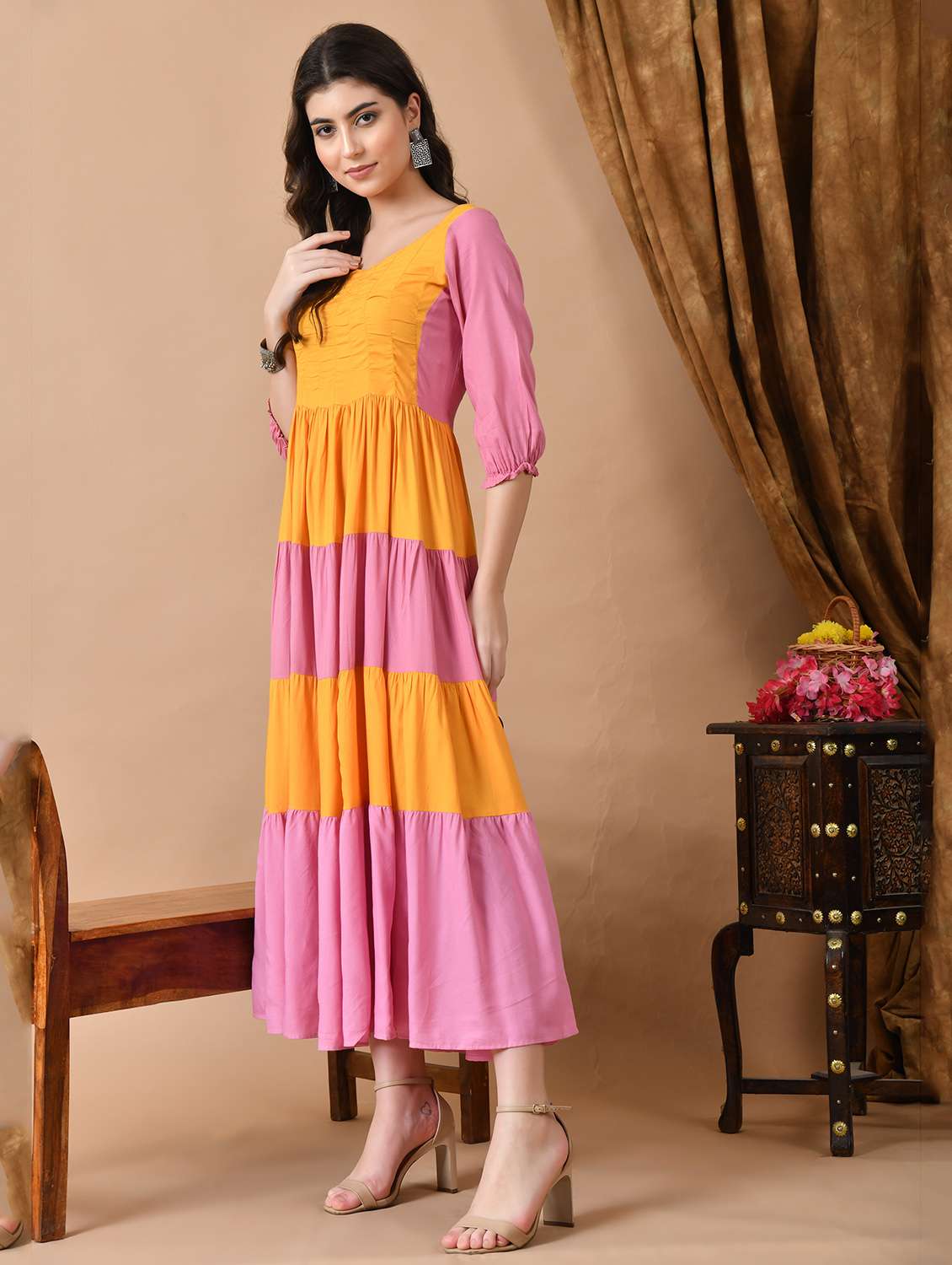 women color block puff sleeve tiered maxi dress - 22079776 - Standard Image - 2
