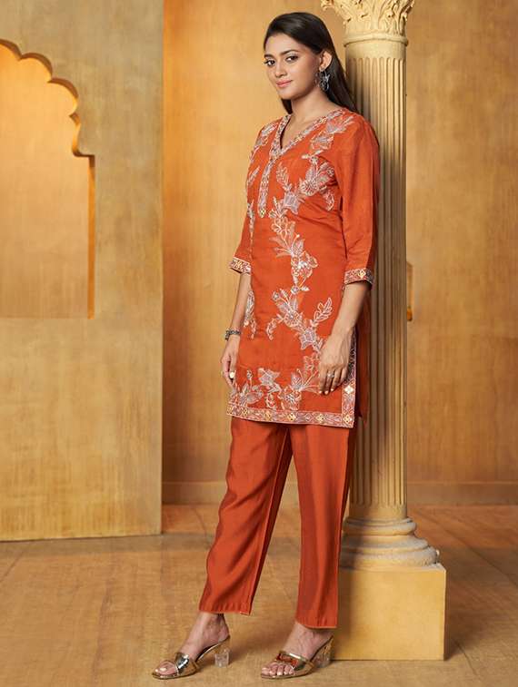 women three quarter sleeve ethnic co-ord set - 22079896 - Standard Image - 2