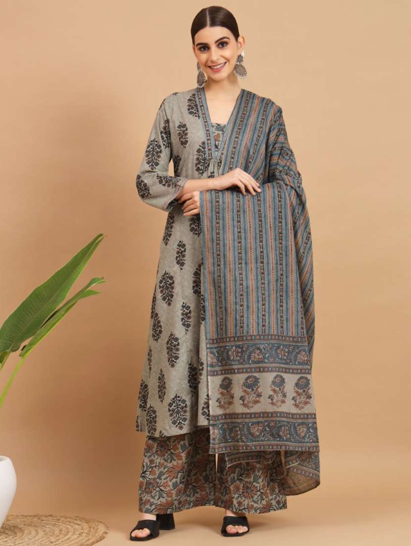 women three quarter sleeve kurta palazzo with dupatta set