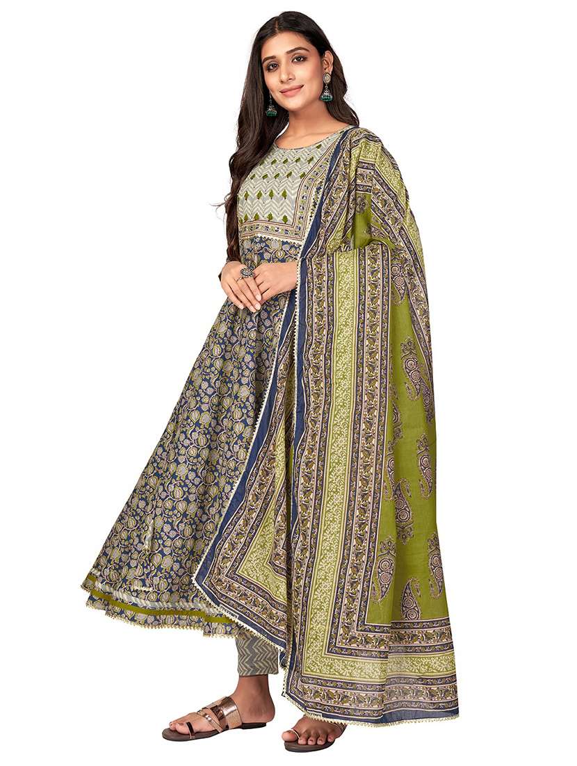 women three quarter sleeve kurta pant with dupatta set - 22080560 - Standard Image - 2