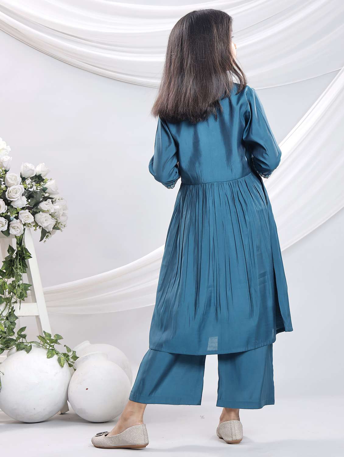 beige silk blend suit set - 22080649 -  Standard Image - 2